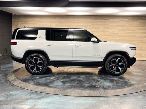 Used 2023 Rivian R1S Adventure image 28