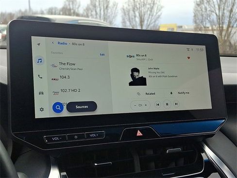 Used 2024 Toyota Venza Nightshade image 16