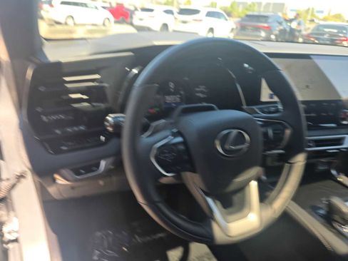 Used 2025 Lexus RX 350h AWD/4WD image 26