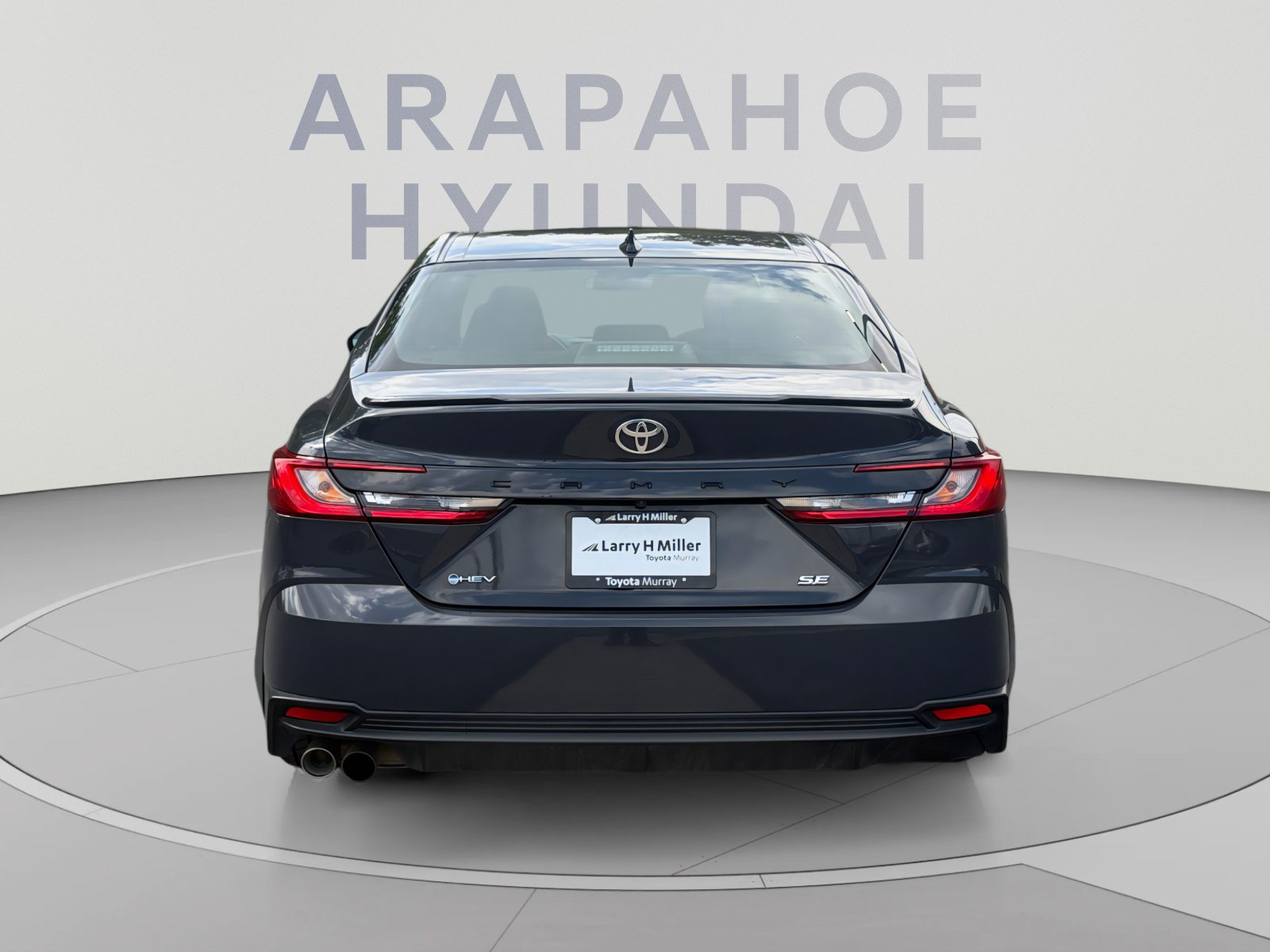 Used 2025 Toyota Camry SE FWD image 4