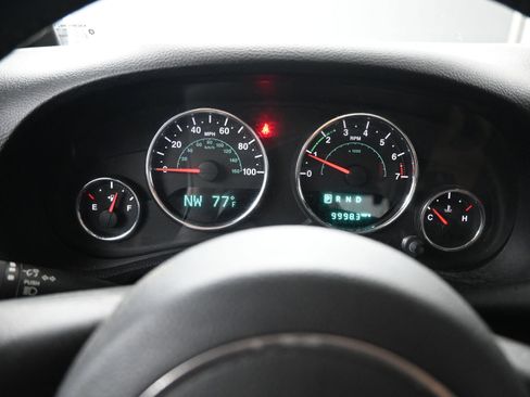 Used 2012 Jeep Wrangler Unlimited Sahara w/ Dual Top Group image 10