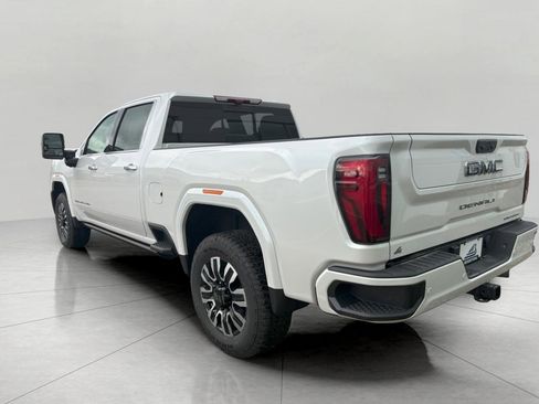 Used 2025 GMC Sierra 2500 Denali Ultimate image 6