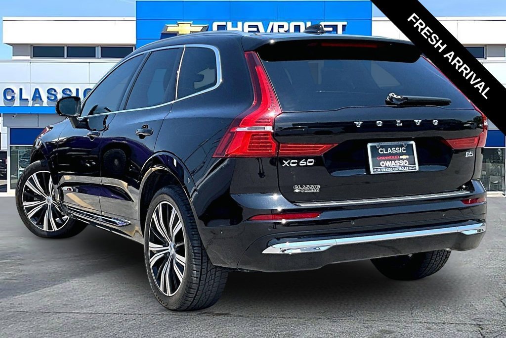 Used 2023 Volvo XC60 B5 Plus w/ Protection Package Premier FWD image 3