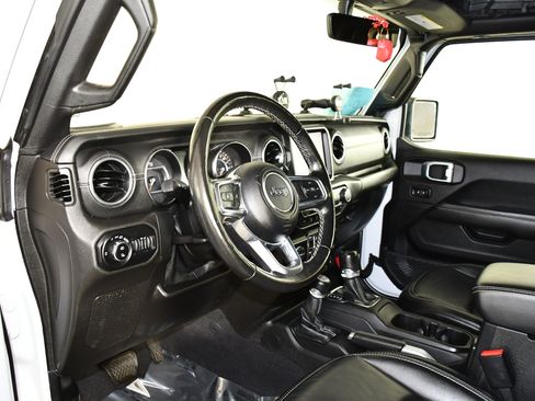 Used 2021 Jeep Gladiator Overland AWD/4WD image 40