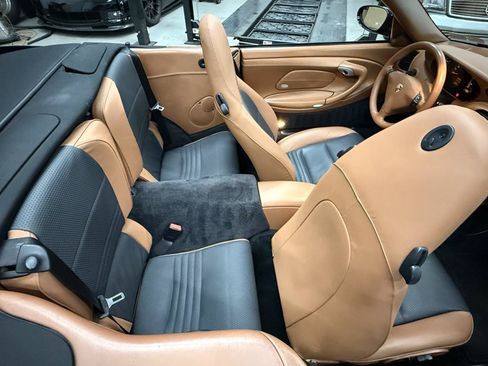 Used 2004 Porsche 911 Carrera 4S AWD/4WD image 24