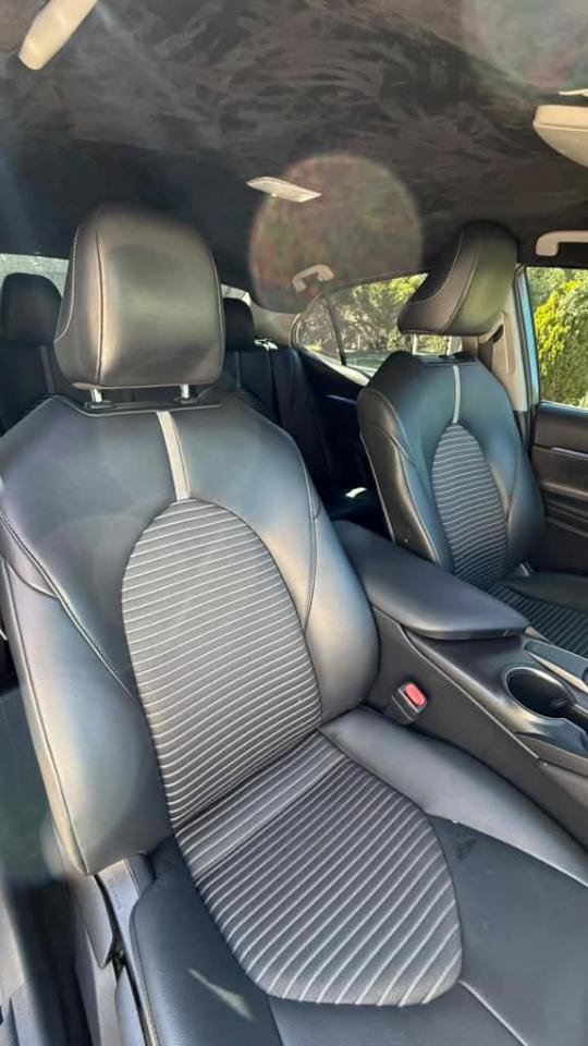 Used 2021 Toyota Camry SE FWD image 2