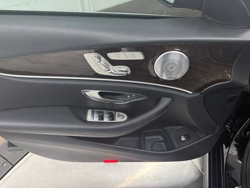 Used 2019 Mercedes-Benz E 300 image 17