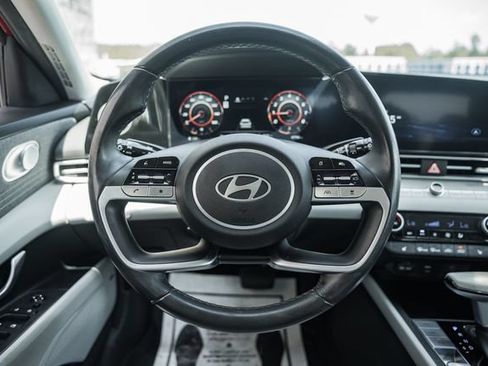 Used 2024 Hyundai Elantra Limited FWD image 32