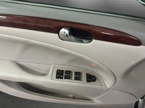 Used 2011 Buick Lucerne CX FWD image 15