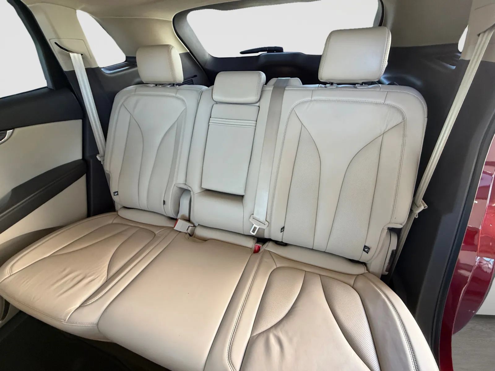 Used 2017 Lincoln MKX Select w/ Select Plus Package AWD/4WD image 15