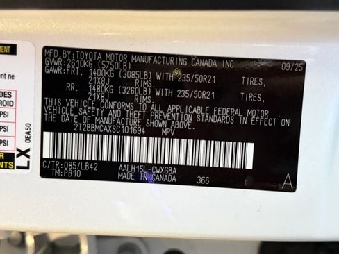 Used 2025 Lexus RX 350 w/ Convenience Package image 37