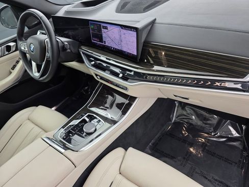 Used 2024 BMW X5 sDrive40i w/ Premium Package image 29