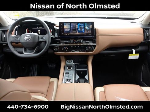 New 2026 Nissan Pathfinder Platinum AWD/4WD image 17