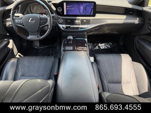 Used 2023 Lexus LS 500 AWD w/ Luxury Package image 16
