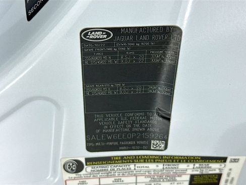 Certified 2023 Land Rover Defender 90 V8 AWD/4WD image 33