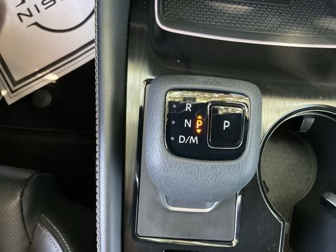 Used 2023 Nissan Rogue Platinum FWD image 25