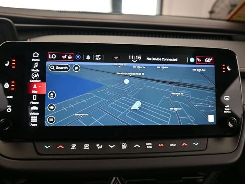 Used 2025 Dodge Charger R/T w/ Sun & Sound Package image 20