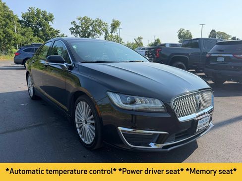 Used 2017 Lincoln MKZ Reserve FWD image 5