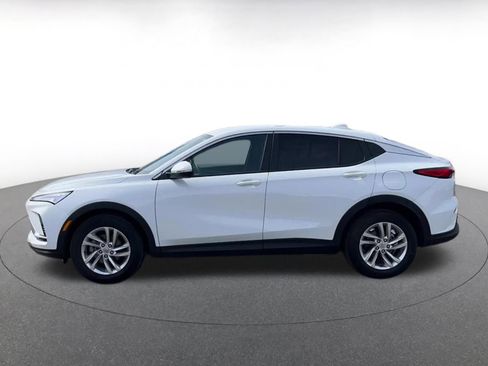 Used 2025 Buick Envista Preferred image 9