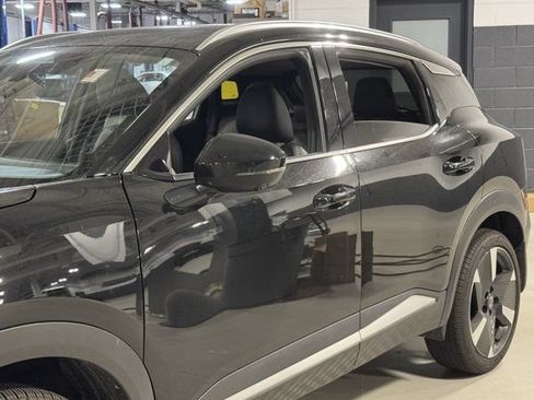 Used 2025 Nissan Kicks SR AWD/4WD image 20