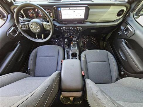 New 2025 Jeep Gladiator Sport image 15