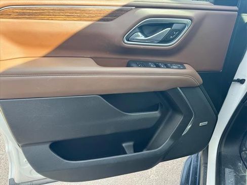 Used 2021 Chevrolet Suburban High Country image 13