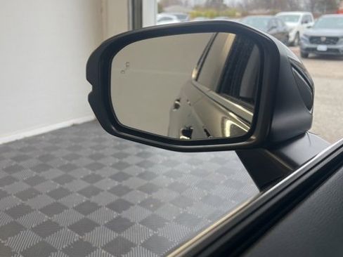 Used 2026 Honda CR-V EX-L image 31