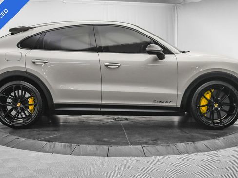 Used 2023 Porsche Cayenne Turbo GT image 10