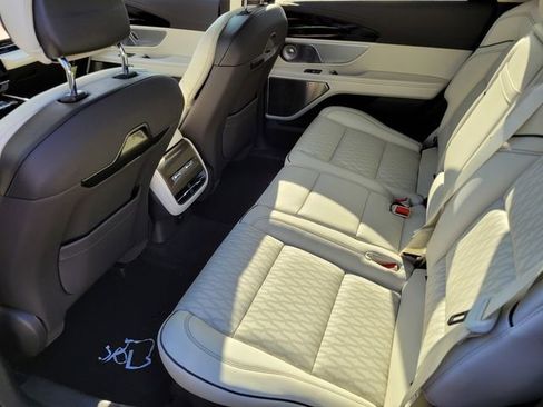New 2026 Lincoln Nautilus Black Label w/ Jet Appearance Package AWD/4WD image 16