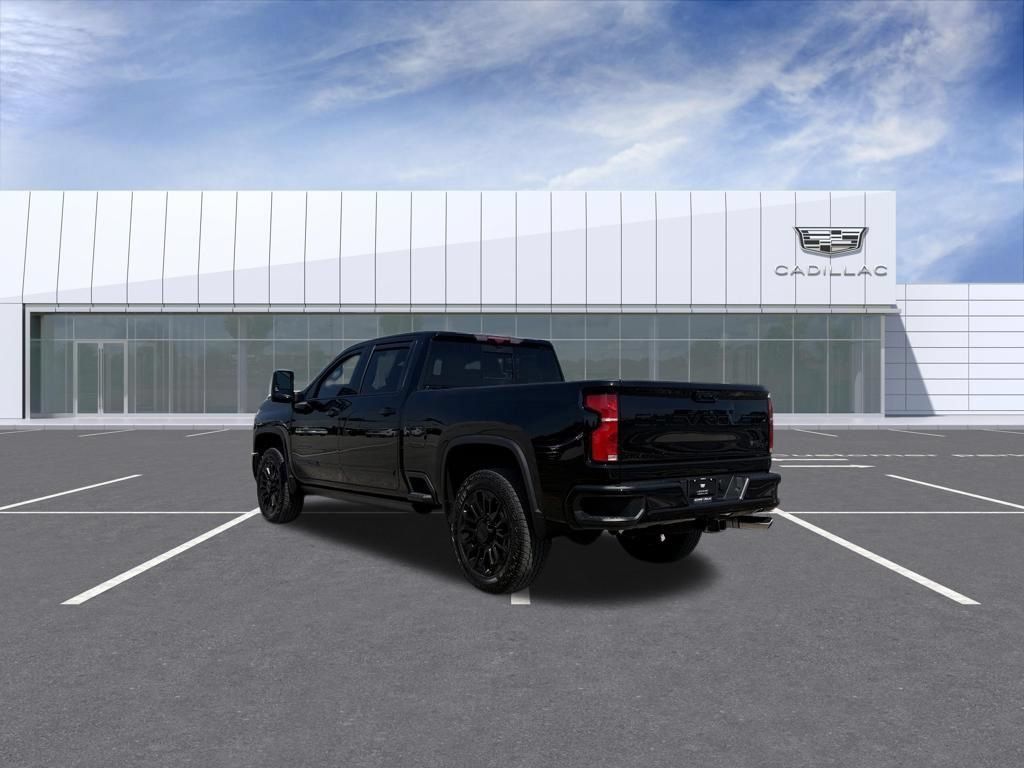 Used 2026 Chevrolet Silverado 2500 High Country w/ Midnight Edition AWD/4WD image 4