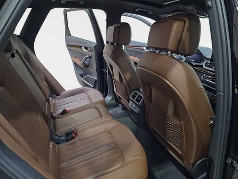 Used 2019 Audi Q5 Premium Plus w/ Premium Plus Package AWD/4WD image 13
