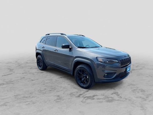 Certified 2022 Jeep Cherokee Latitude AWD/4WD image 2