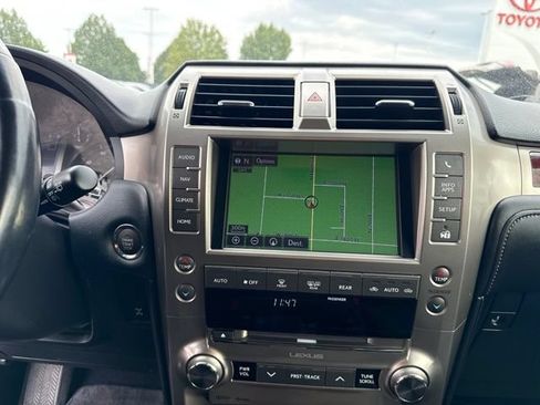 Used 2016 Lexus GX 460 w/ Premium Package AWD/4WD image 15