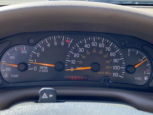 Used 2002 Pontiac Sunfire SE image 15