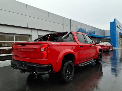 Used 2021 Chevrolet Silverado 1500 LT Trail Boss w/ Convenience Package II image 7