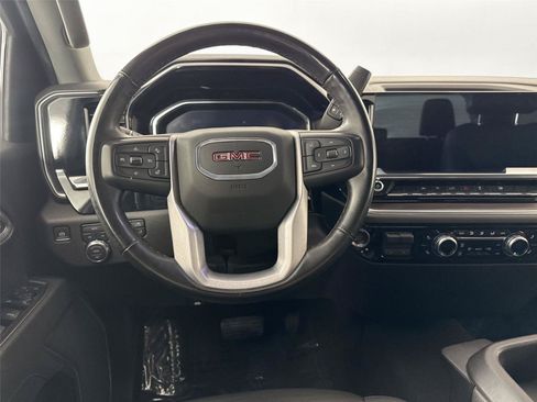 Used 2025 GMC Sierra 1500 SLT AWD/4WD image 30