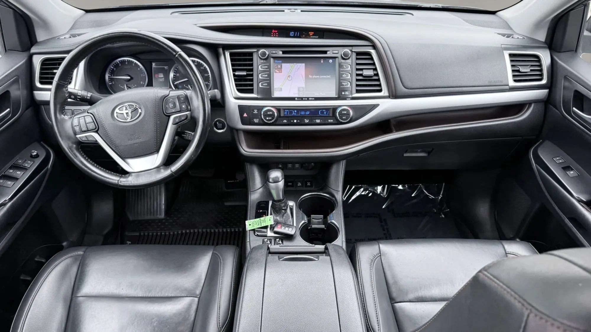 Used 2019 Toyota Highlander XLE AWD/4WD image 29