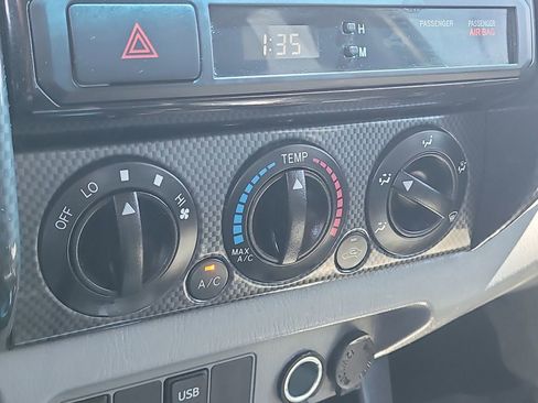 Used 2013 Toyota Tacoma PreRunner w/ SR5 Pkg image 20