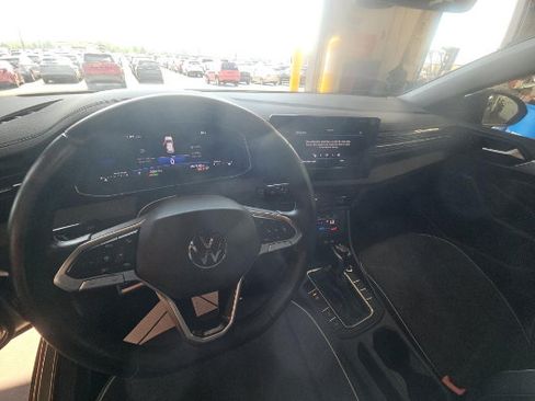 Used 2025 Volkswagen Jetta Sport FWD image 7