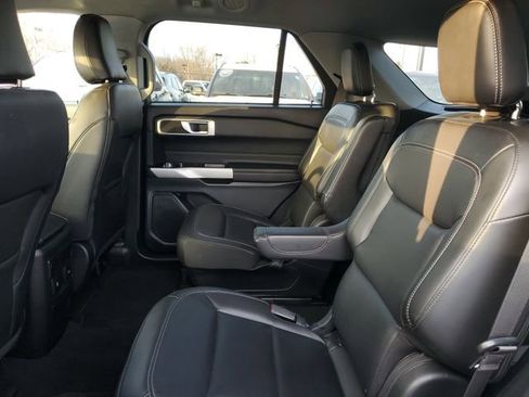 Certified 2023 Ford Explorer XLT w/ Equipment Group 202A image 22
