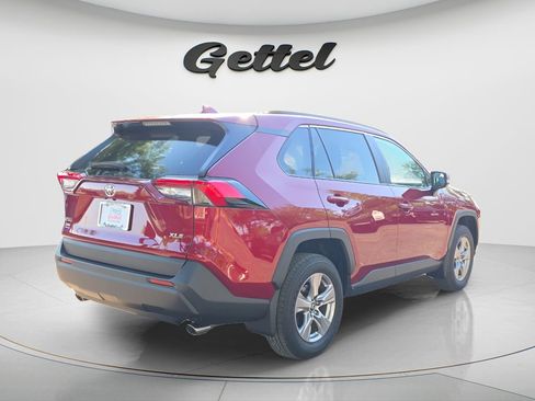 Used 2025 Toyota RAV4 XLE w/ Convenience Package image 5