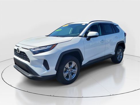 Used 2024 Toyota RAV4 XLE FWD image 2