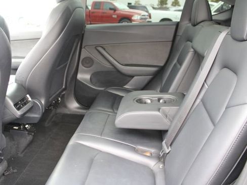 Used 2022 Tesla Model Y Performance AWD/4WD image 30
