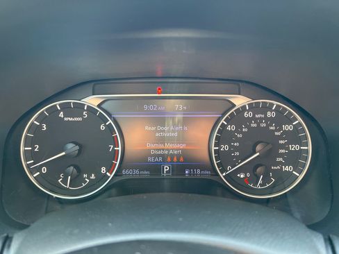 Used 2024 Nissan Altima 2.5 SV FWD image 17
