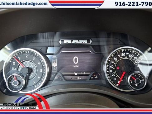 Used 2025 RAM 1500 Laramie image 9