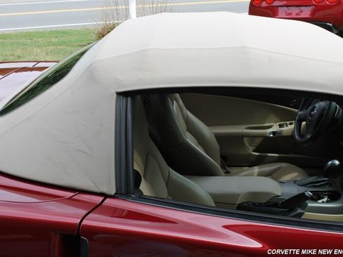 Used 2007 Chevrolet Corvette Convertible w/ Preferred Equipment Group RWD image 16