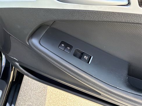 Used 2017 Genesis G80 3.8 w/ Option Group 02 image 35