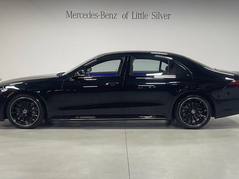 Used 2023 Mercedes-Benz S 580 4MATIC Sedan image 2
