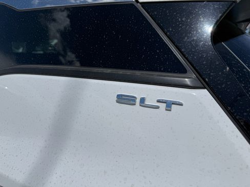 Used 2022 GMC Terrain SLT w/ Tech Package AWD/4WD image 6