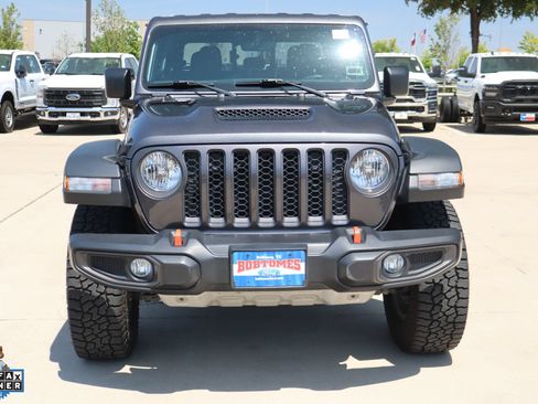 Used 2023 Jeep Gladiator Mojave w/ Trailer Tow Package AWD/4WD image 9
